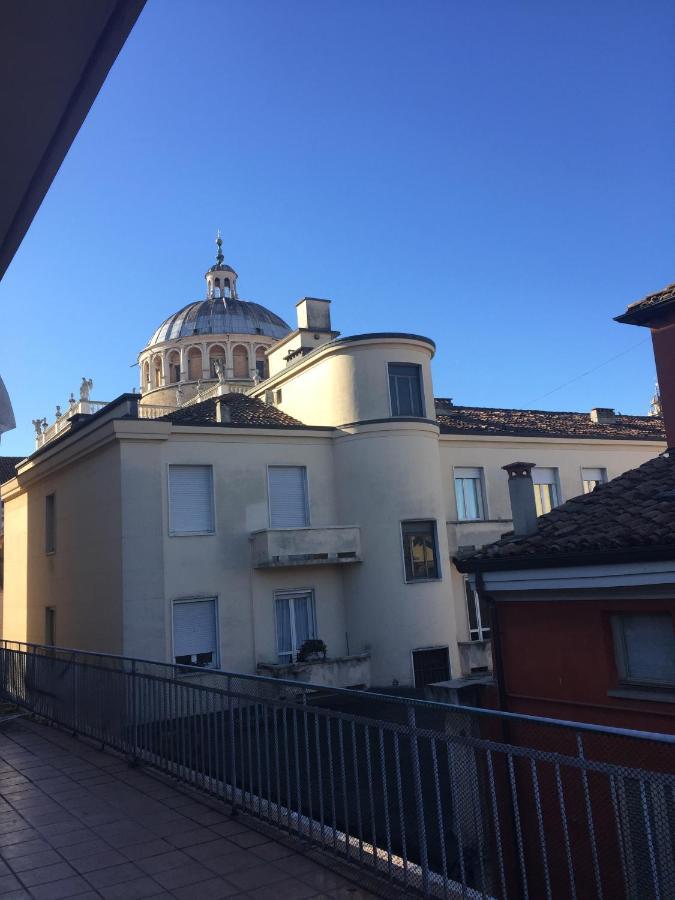 Appartement Terrazza Zaccagni à Parme Extérieur photo