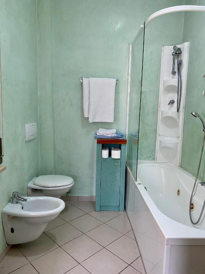 Appartement Terrazza Zaccagni à Parme Extérieur photo